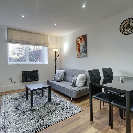 Alfa Apartments, Quarry Court, High Street, Morley Leeds  Extérieur photo
