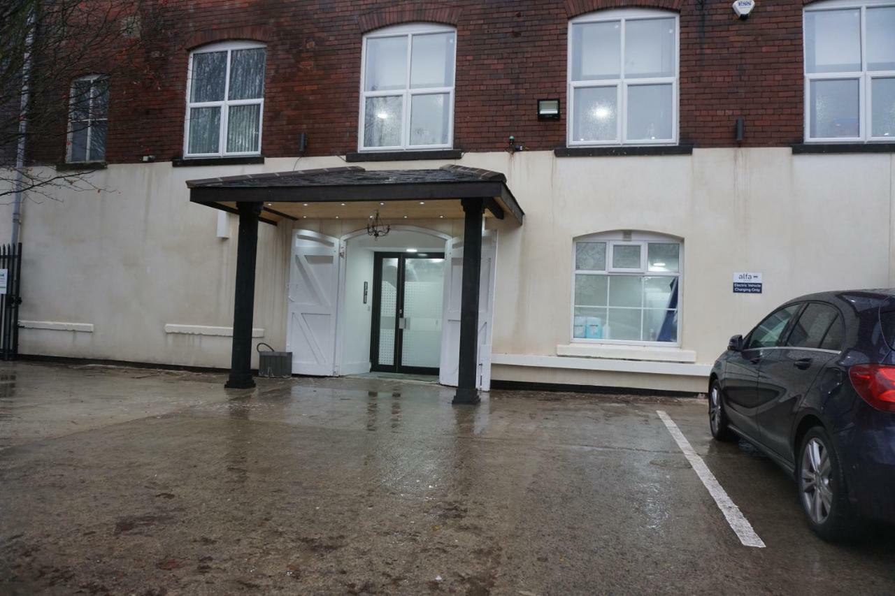 Alfa Apartments, Quarry Court, High Street, Morley Leeds  Extérieur photo