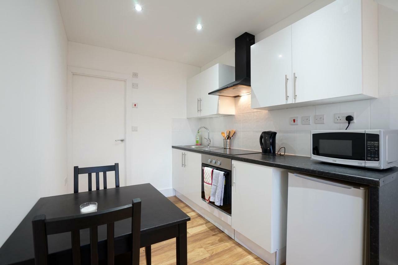 Alfa Apartments, Quarry Court, High Street, Morley Leeds  Extérieur photo