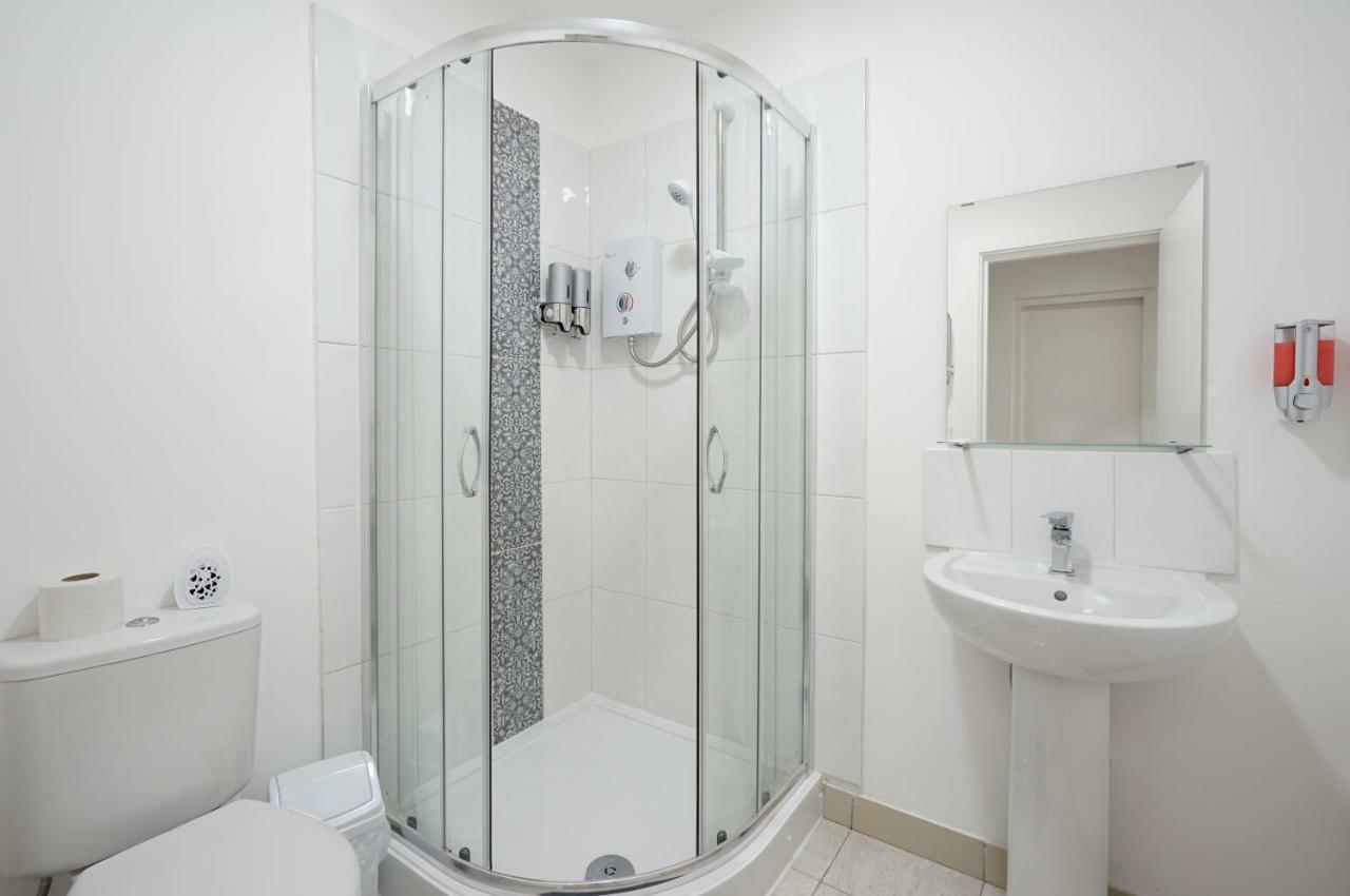Alfa Apartments, Quarry Court, High Street, Morley Leeds  Extérieur photo