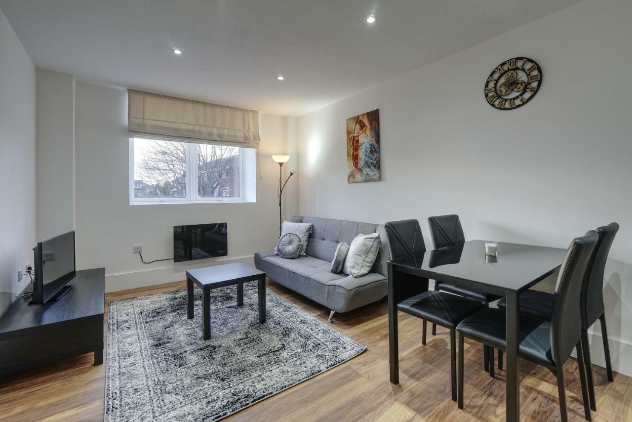 Alfa Apartments, Quarry Court, High Street, Morley Leeds  Extérieur photo