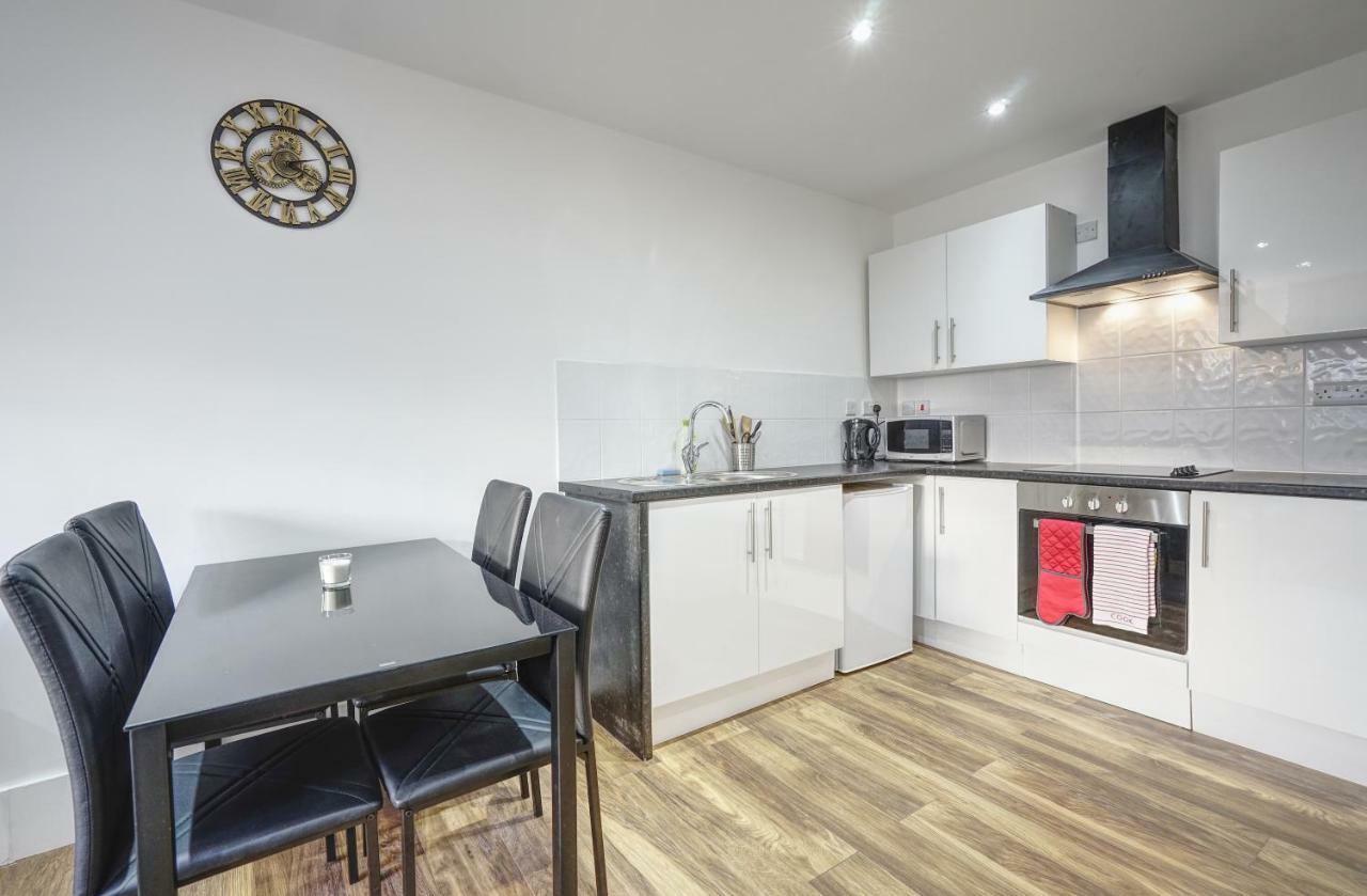 Alfa Apartments, Quarry Court, High Street, Morley Leeds  Extérieur photo